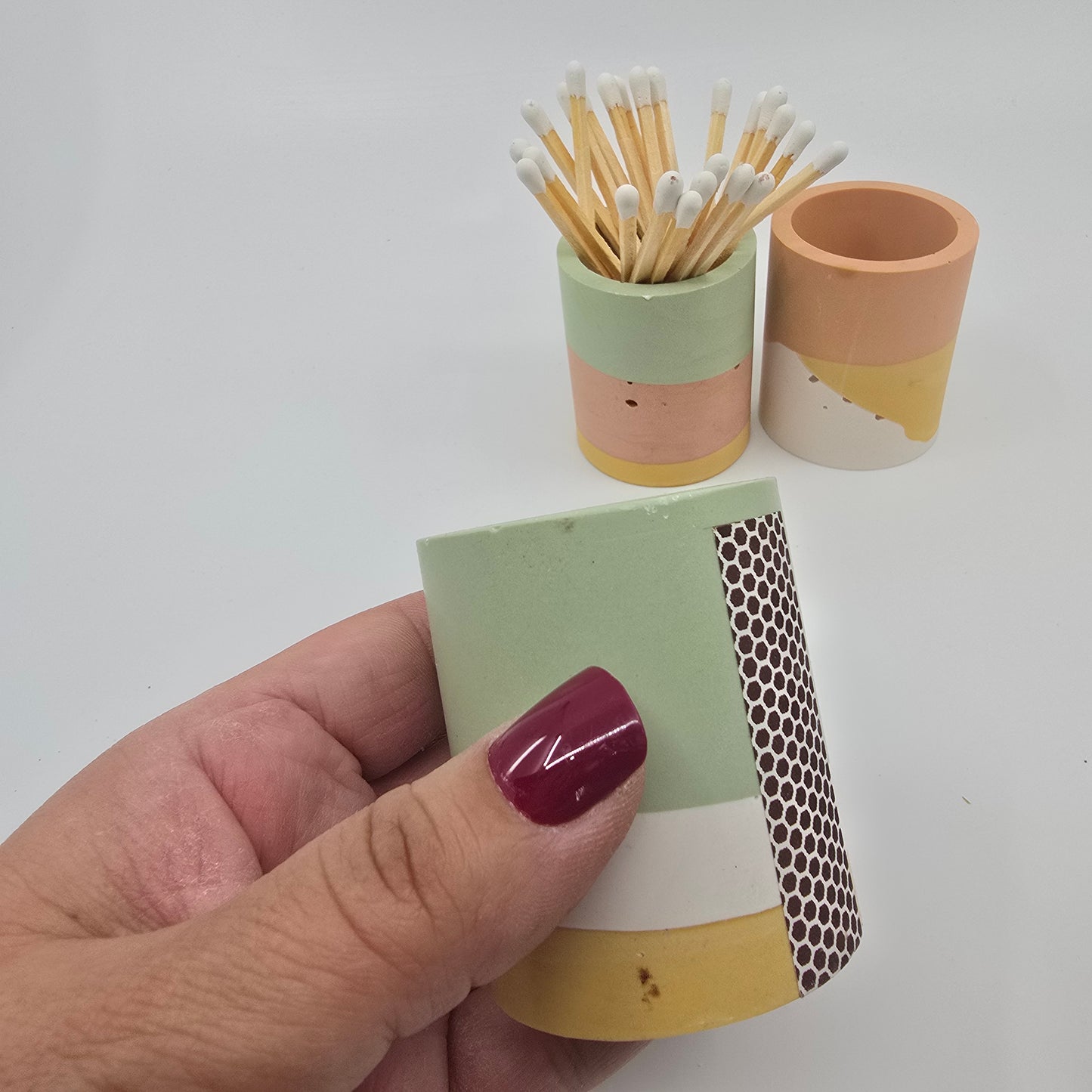 Match Holder with Striker – Air Bubbles