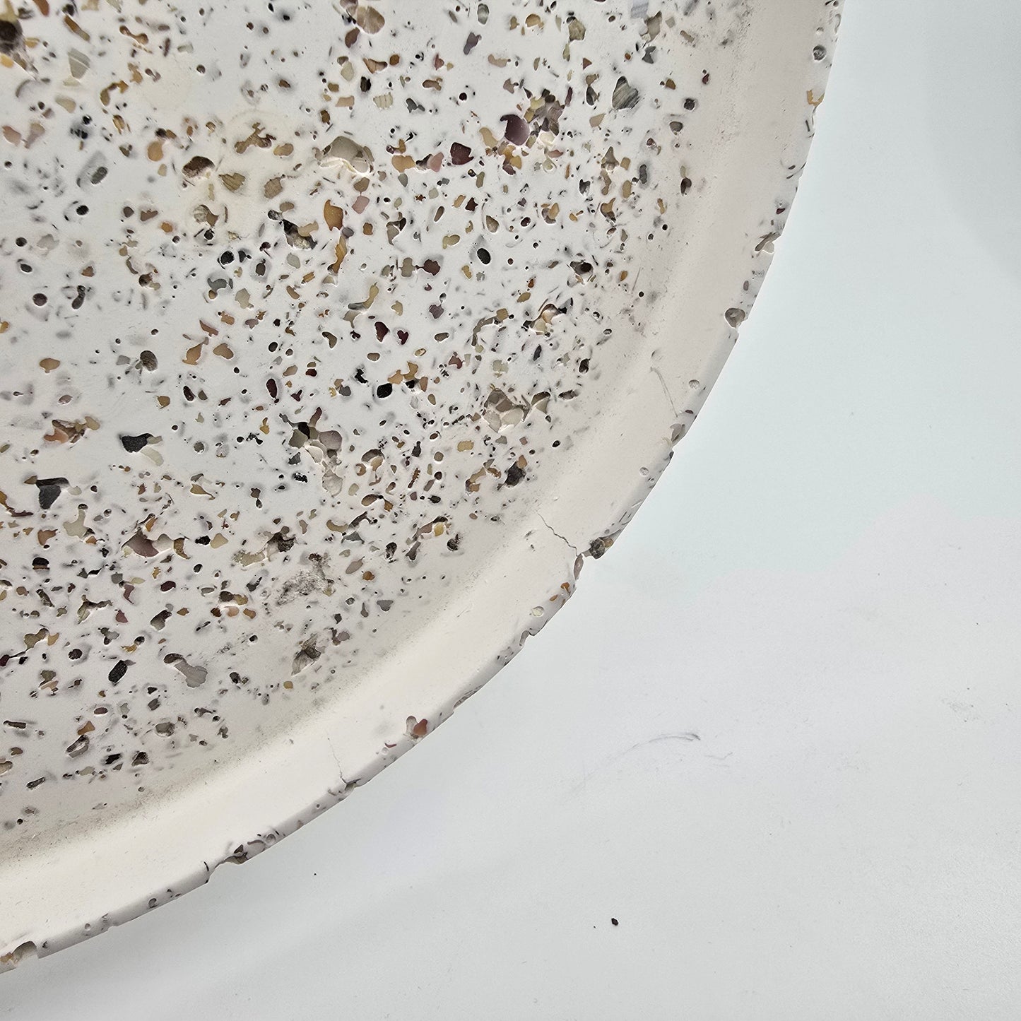 SEASHELLS - Round Decorative Tray