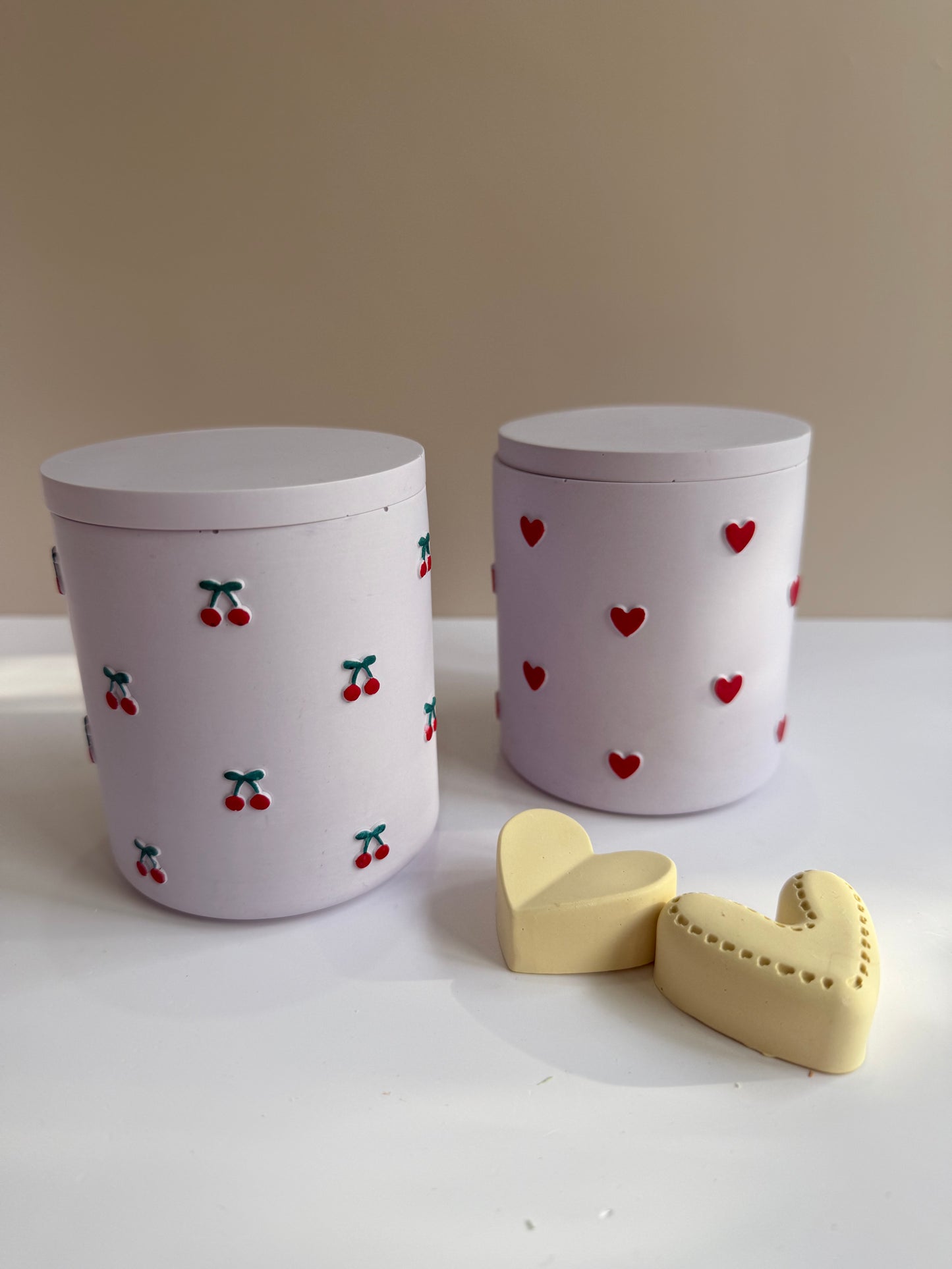 SWEET CHARM - Candle with lid