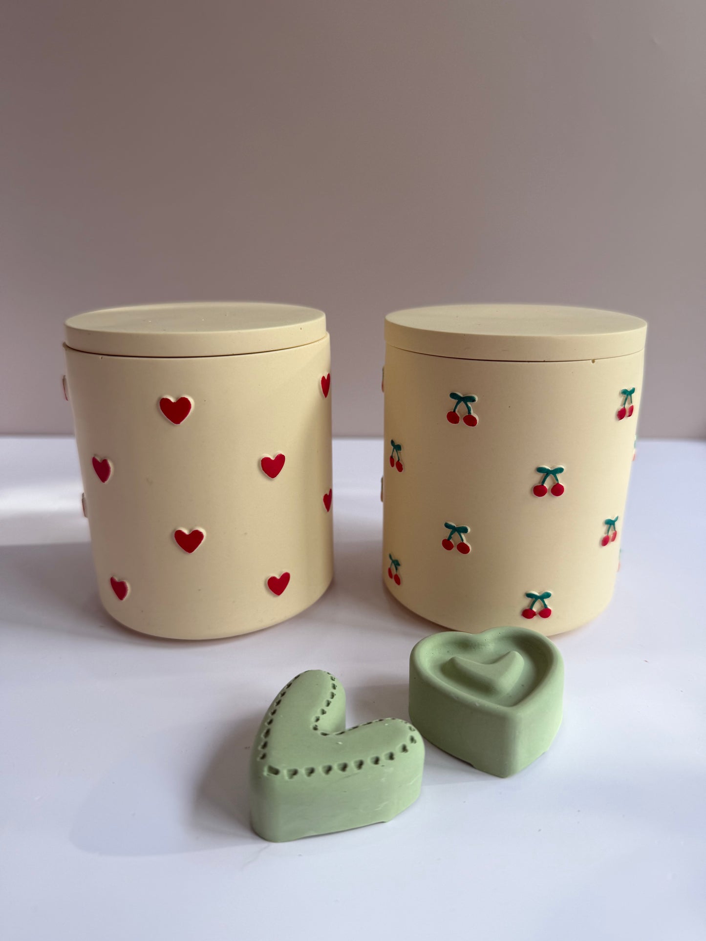 SWEET CHARM - Candle with lid