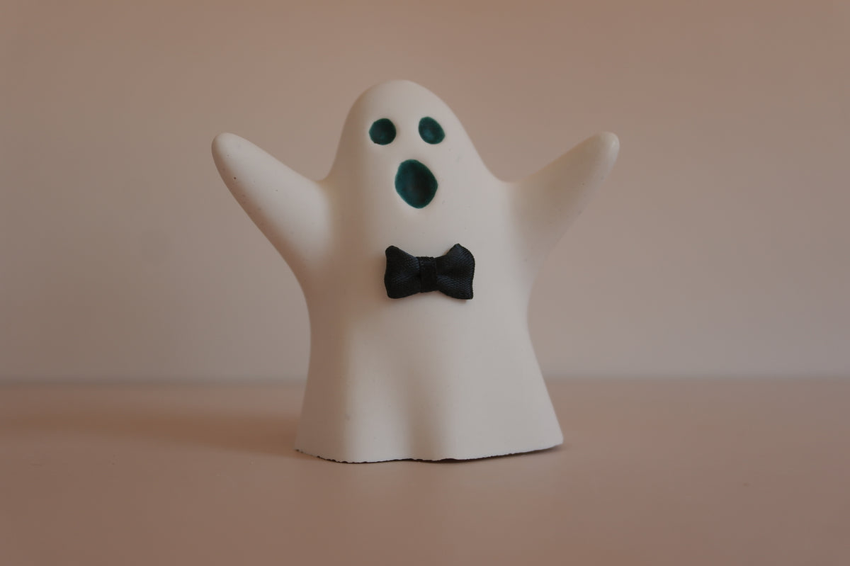 GHOSTIES - Black & White