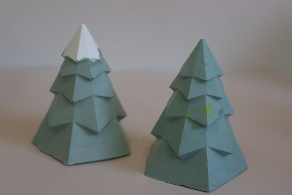 CHRISTMAS TREE - 4