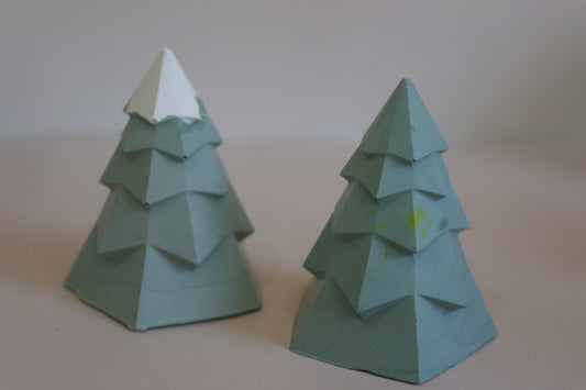 CHRISTMAS TREE - 4