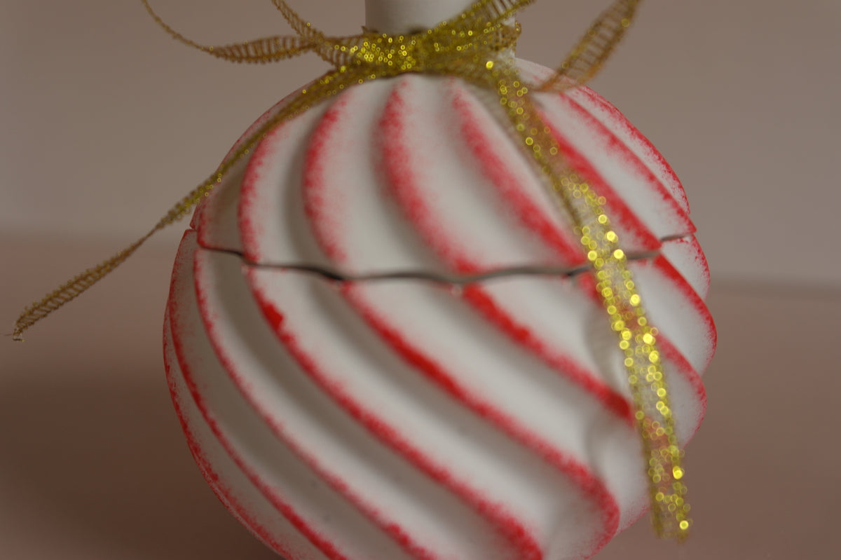 CHRISTMAS BAUBLE - Candle