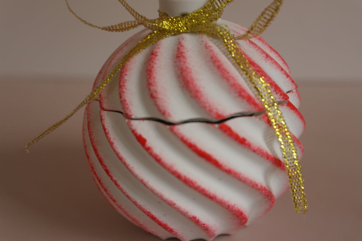 CHRISTMAS BAUBLE - Candle