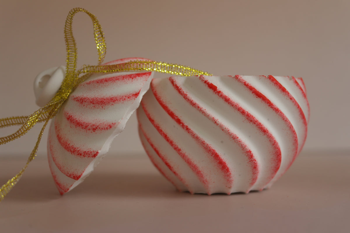 CHRISTMAS BAUBLE - Candle